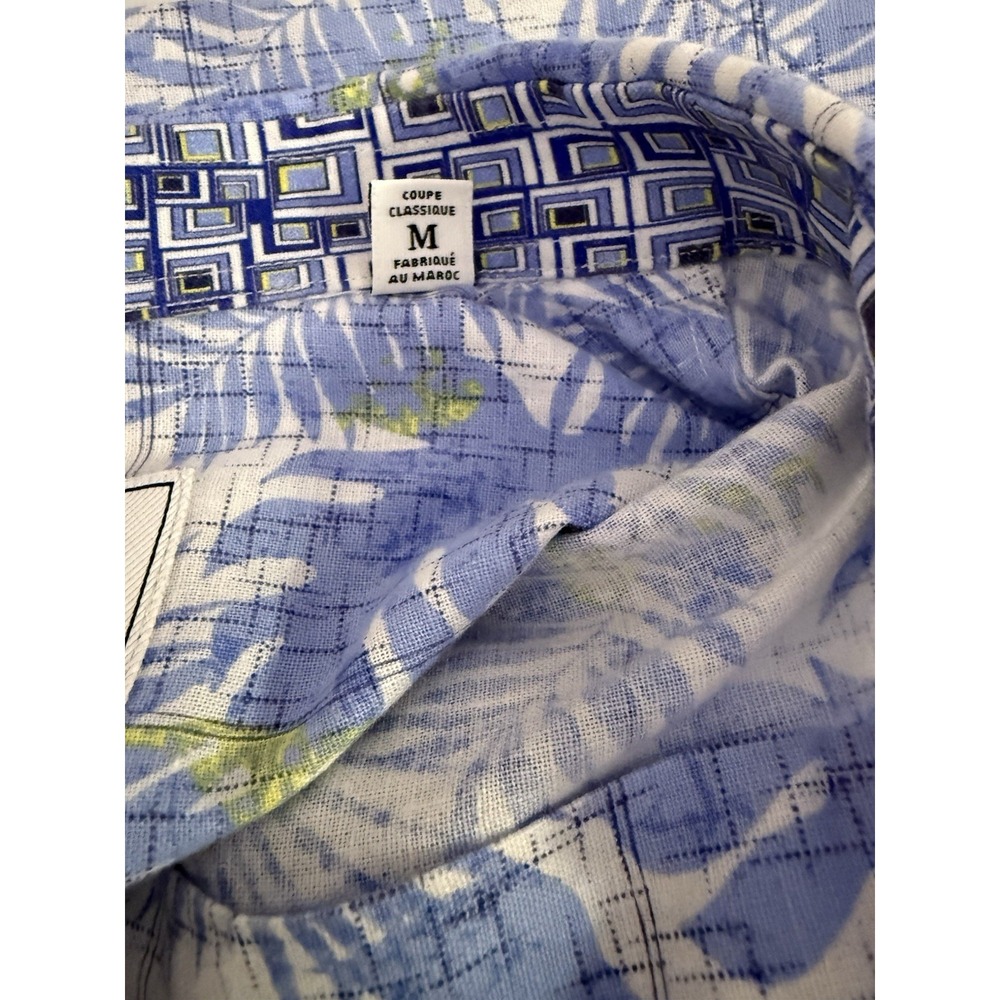 Robert Graham Spencer Floral Tropical Leaf Blue
White Shirt Men's Size M - Picture 5 of 7